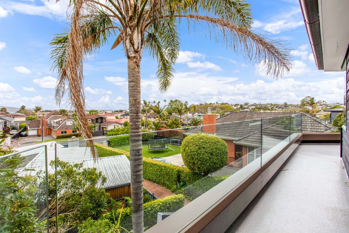 15A Melanesia Road, Kohimarama, Auckland - Carousel 2