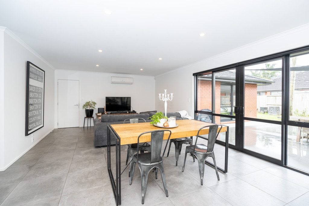 62 Cumberland Drive, Flagstaff, Hamilton - Carousel 2