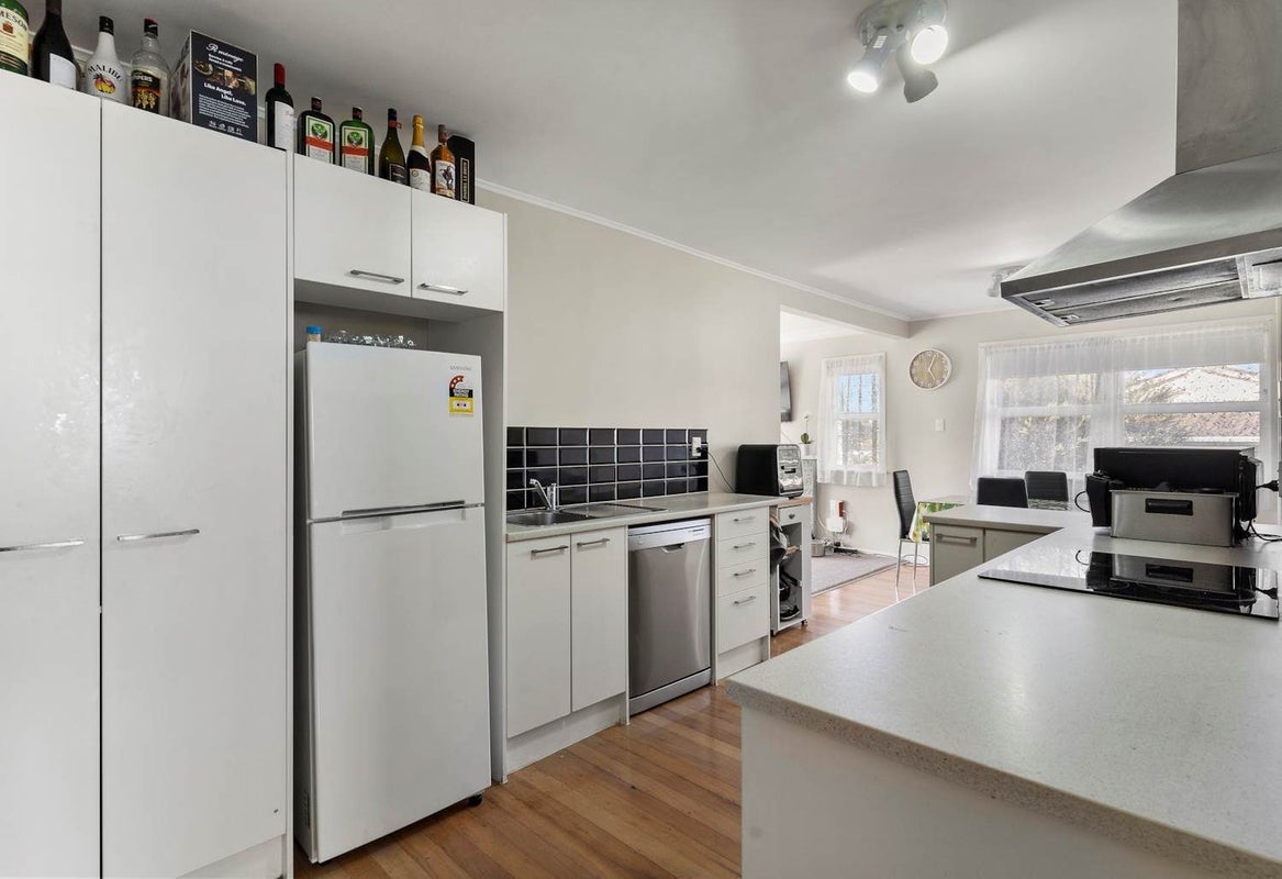 346 Swanson Road, Ranui, Auckland - Carousel 2