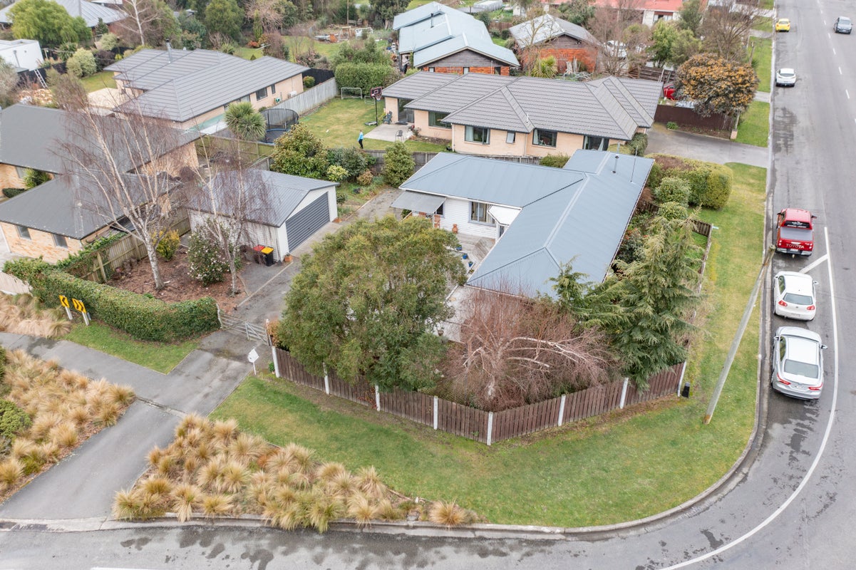 12 Gladstone Road, Woodend, Woodend - Carousel 23