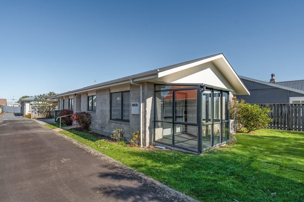 27 Cole Street, Masterton - Carousel 1