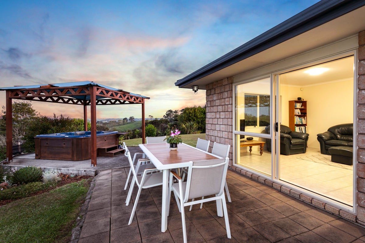 17 Blake Lane, Albany - Carousel 1