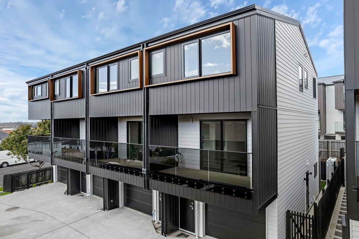 4/53 Court Crescent, Panmure, Auckland - Carousel 2