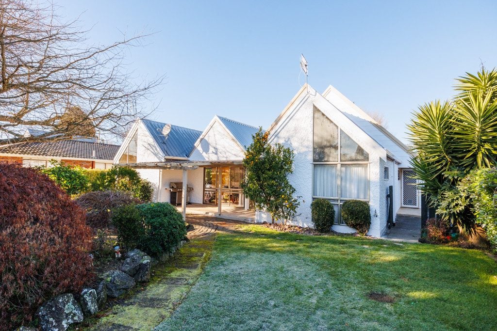 45 Buick Crescent, Awapuni, Palmerston North - Carousel 2