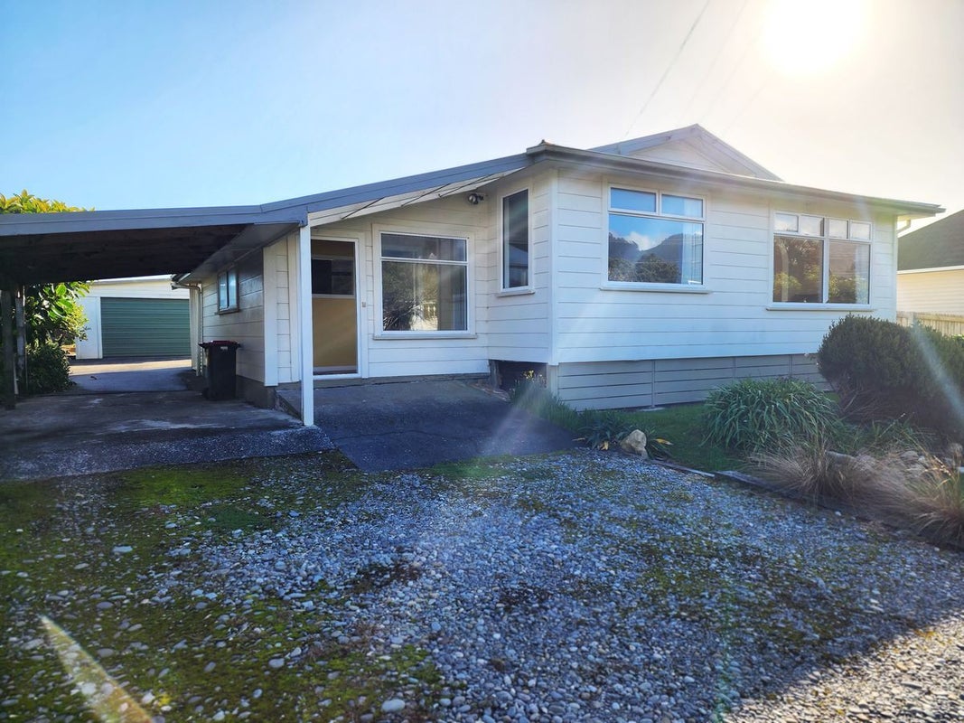 72 Fitzgerald Street, Cobden, Greymouth - Carousel 1