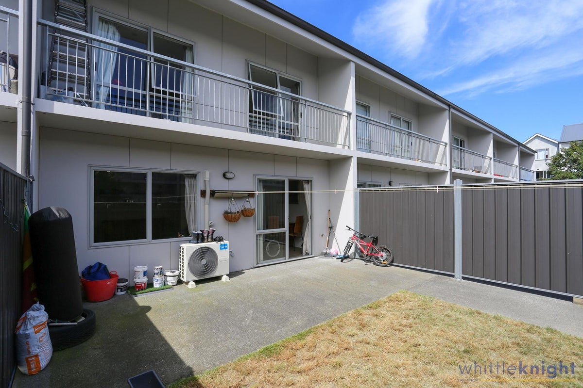 12/336 Lincoln Road, Addington, Christchurch - Carousel 1