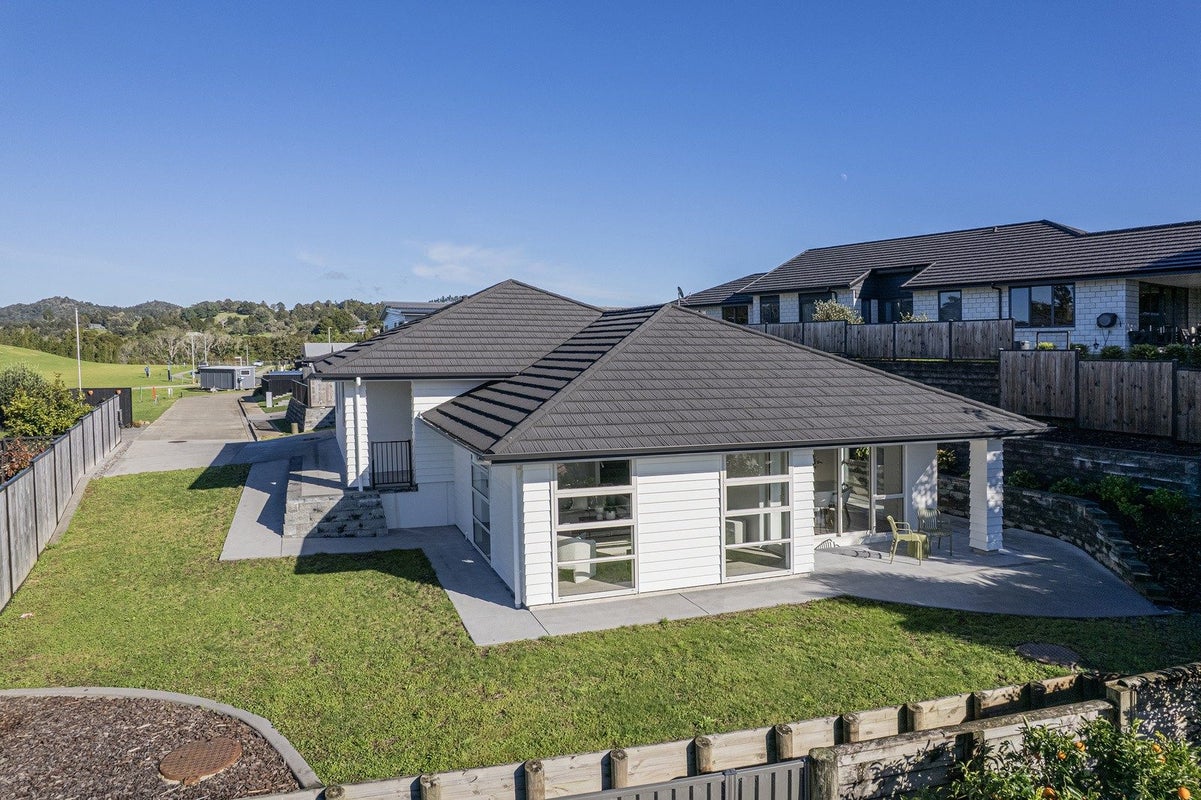 5 Myrtle Lane, Kamo, Whangarei - Carousel 21