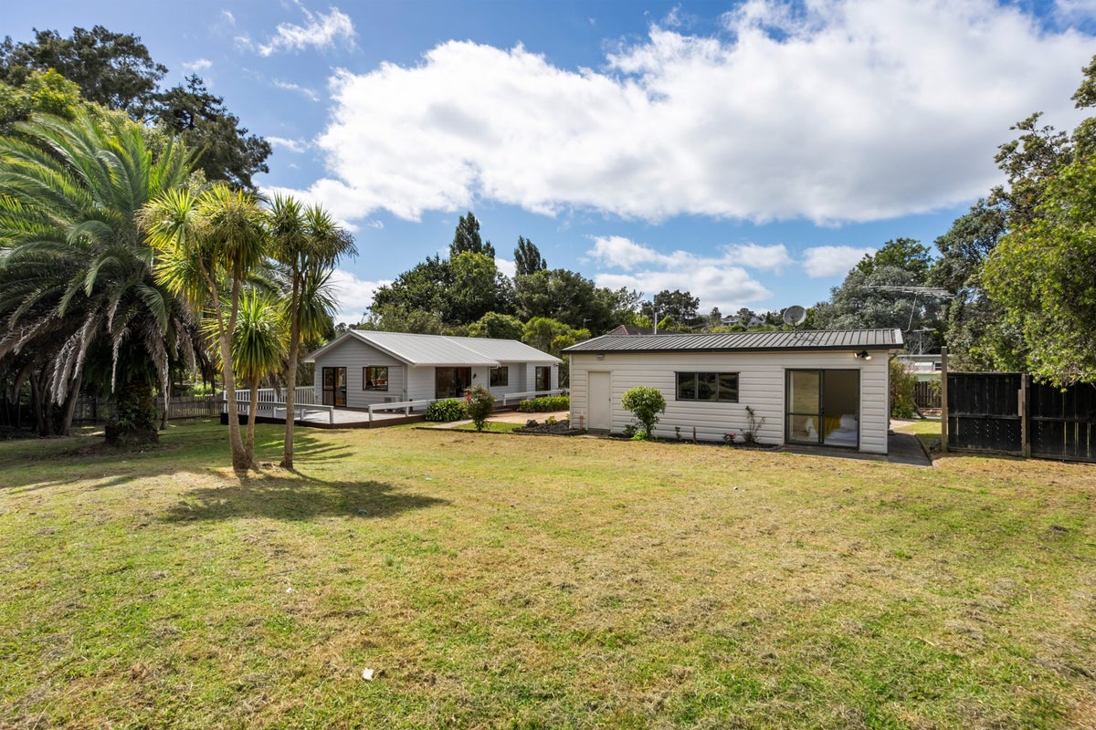 33A Glenvar Road, Torbay, Auckland - Carousel 2