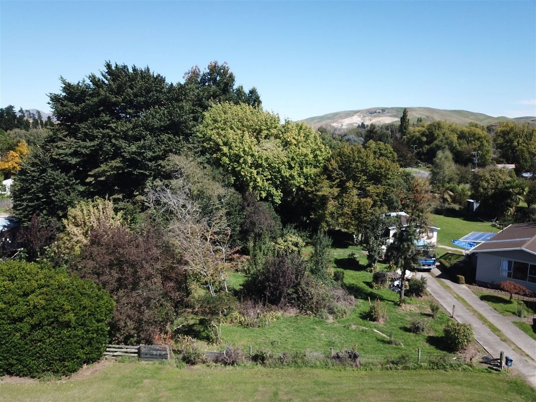 4 Balmoral Street, Waiau, Waiau - Carousel 2