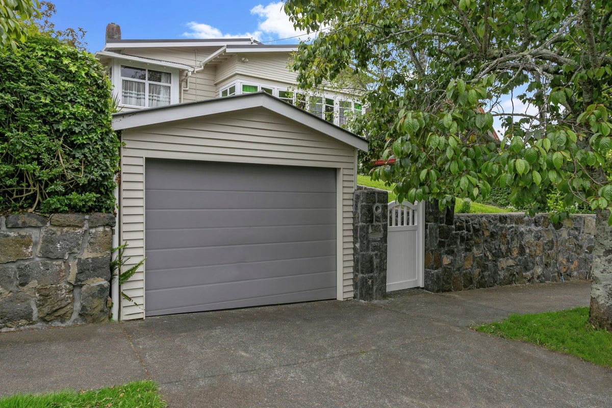 32 Ellerton Road, Mount Eden, Auckland - Carousel 35