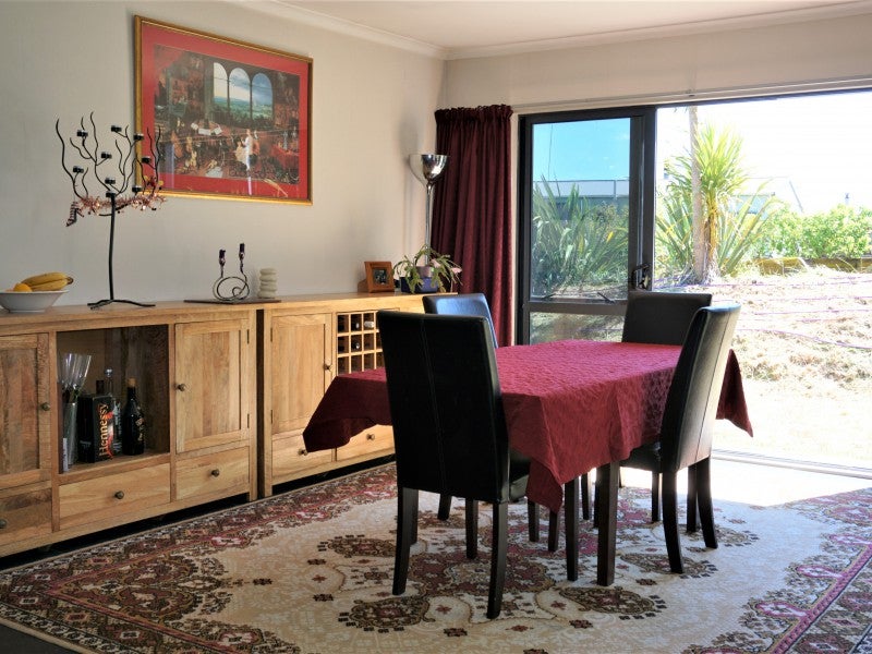 1 Barclay Grove, Hokio Beach, Levin - Carousel 2