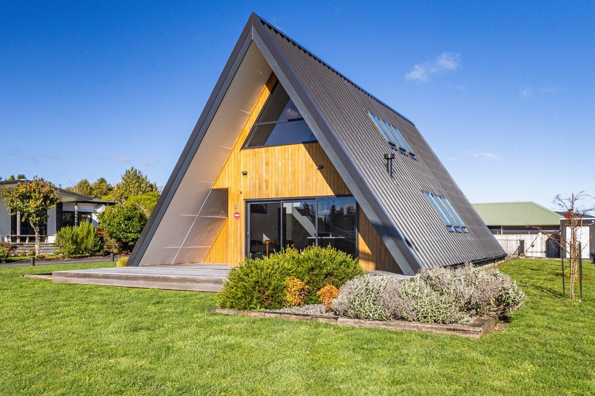 21 Findlay Street, WAIMARINO, OWHANGO - Carousel 2