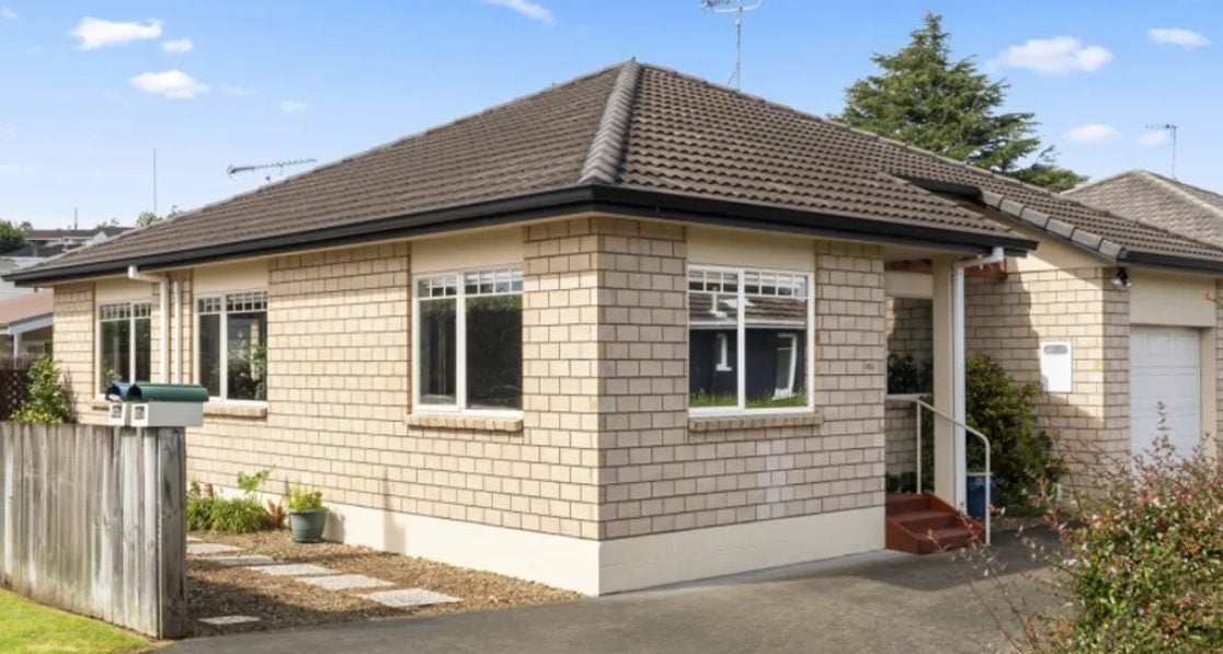 42A Bellevue Road, Brookfield, Tauranga - Carousel 1