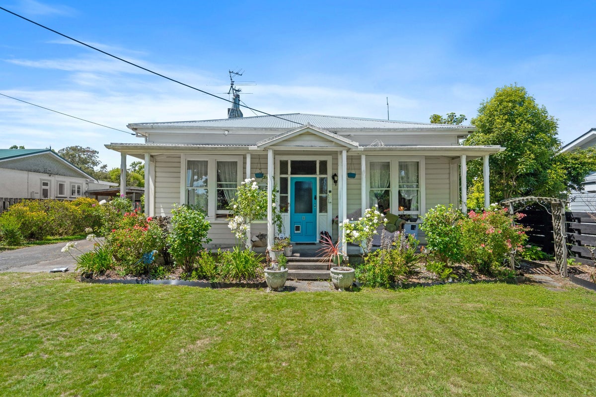 8 Rimu Street, Lansdowne, Masterton - Carousel 1