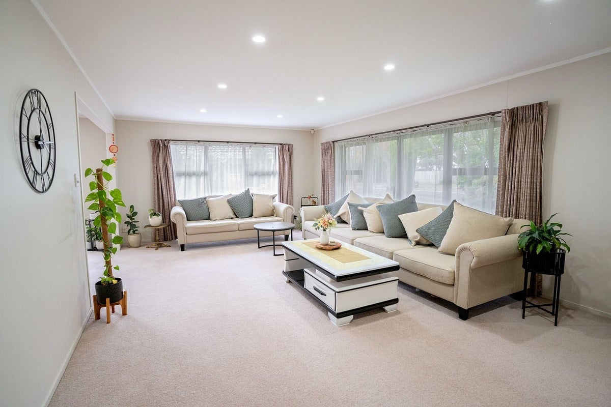 228 Walter Strevens Drive, Conifer Grove, Takanini - Carousel 2