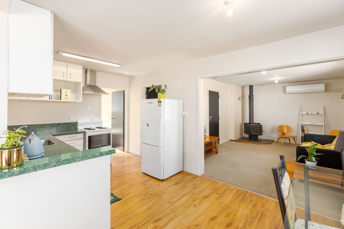 2/21 McBratneys Road, Dallington, Christchurch - Carousel 1
