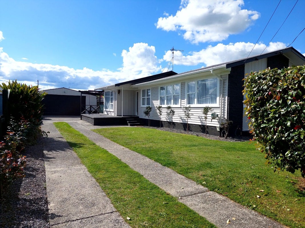41 Mears Road, St Andrews, Hamilton - Carousel 1