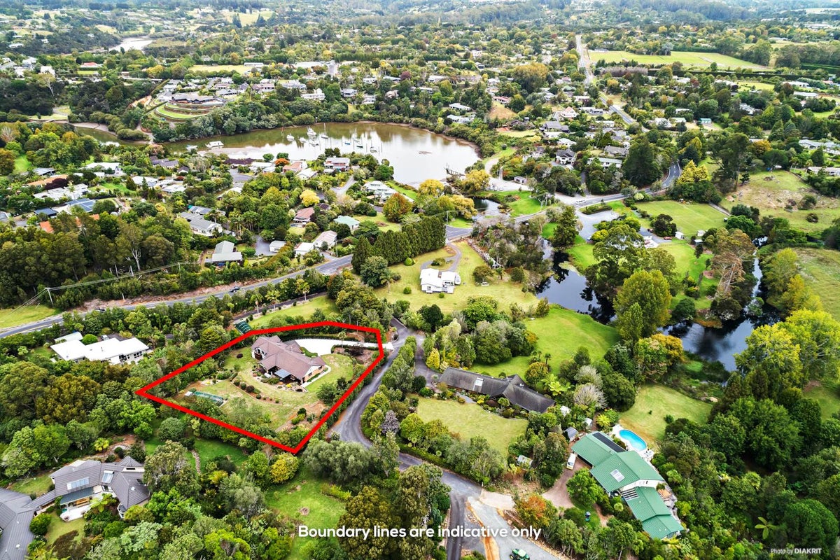 184 Landing Road, Kerikeri, Kerikeri - Carousel 1