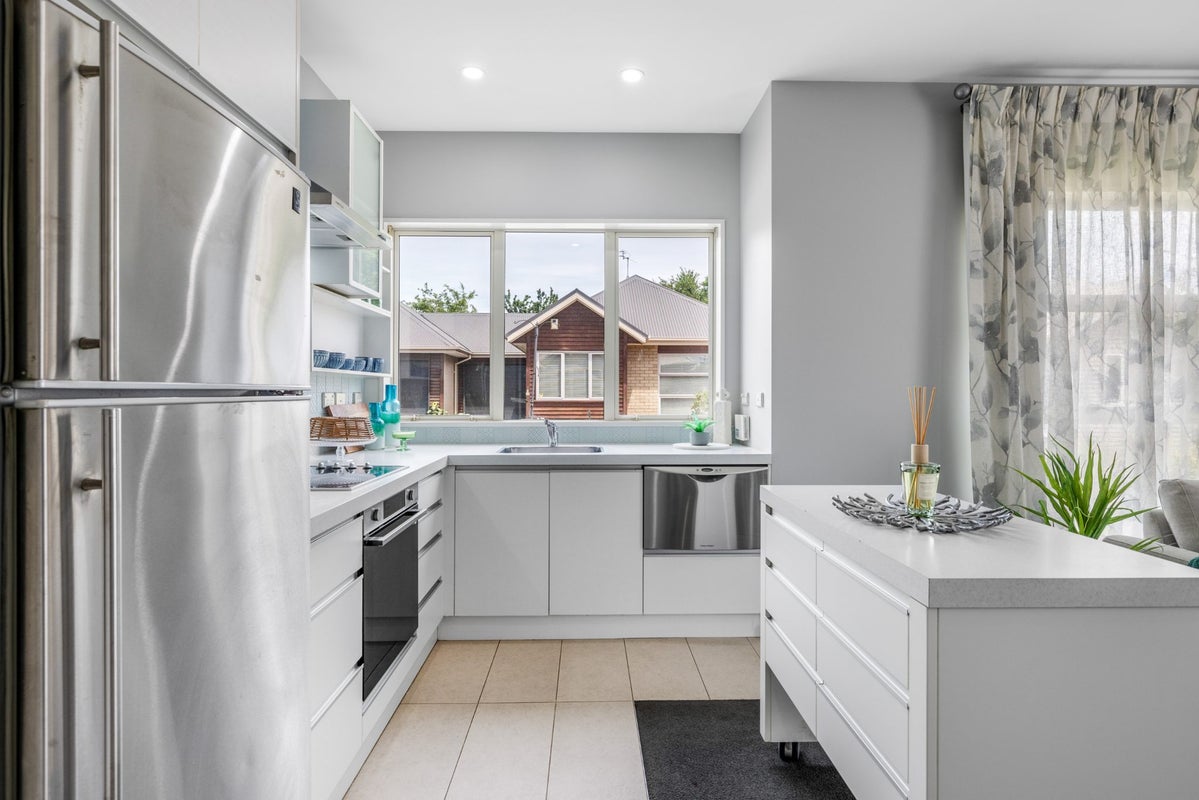 2/402 Innes Road, Mairehau, Christchurch - Carousel 2