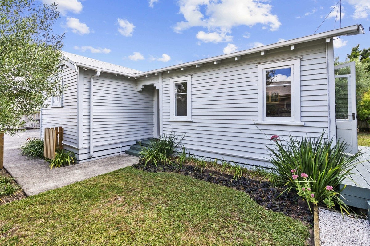 189A Clarkin Road, Fairfield, Hamilton - Carousel 1