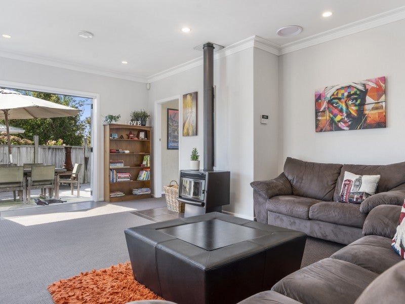 32 Plympton Street, Brooklands, New Plymouth - Carousel 2