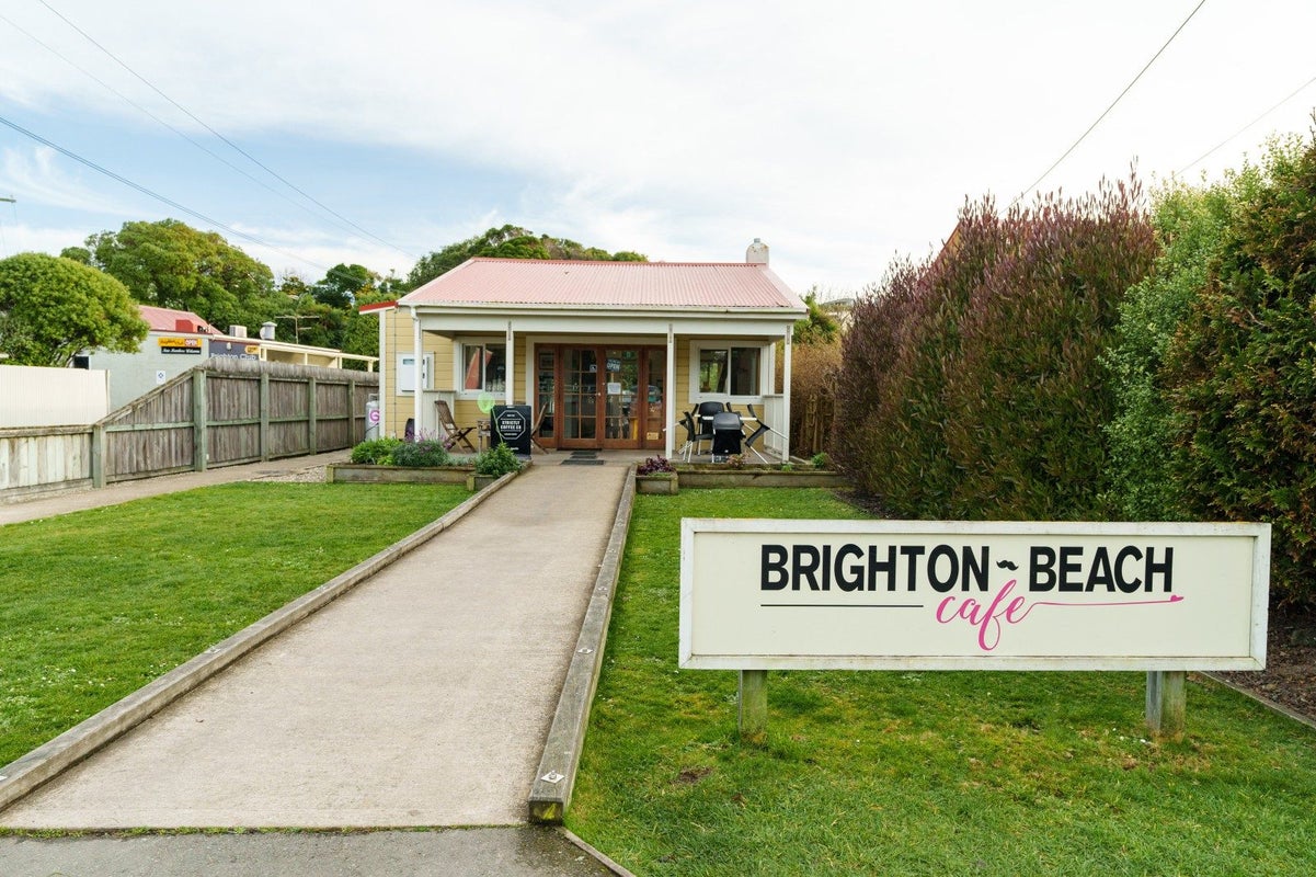 1 Bath Street, Brighton, Dunedin - Carousel 27