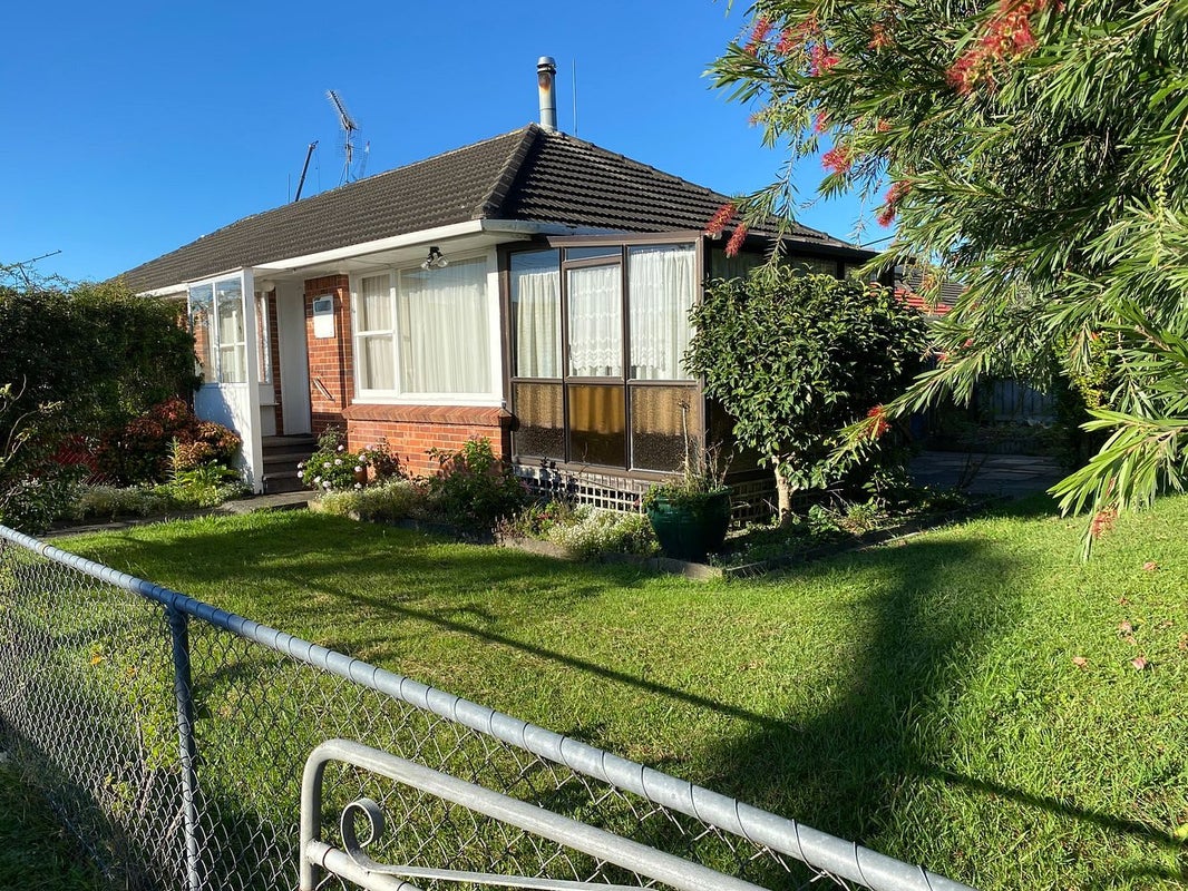 1/10 Ocean View Road, Northcote, Auckland - Carousel 2
