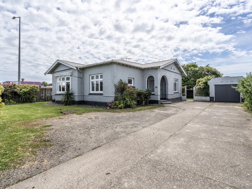 360 Tay Street, Turnbull Thomson Park, Invercargill - Carousel 1
