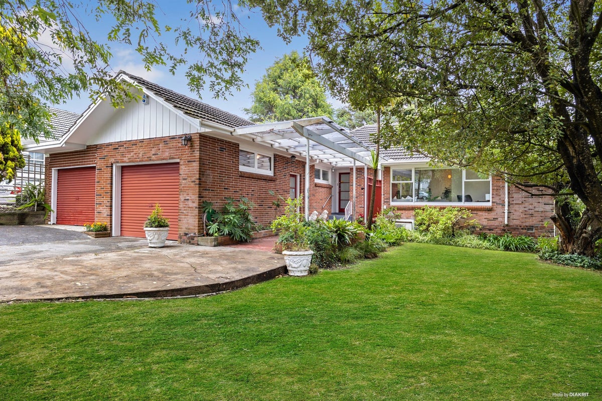 43 Whytehead Crescent, St Heliers, Auckland - Carousel 1