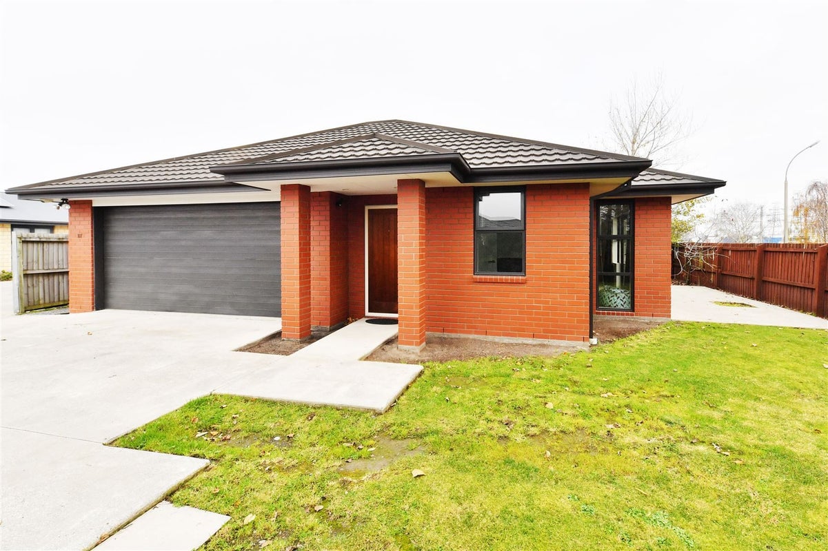 27 Roberts Road, Hei Hei, Christchurch - Carousel 2