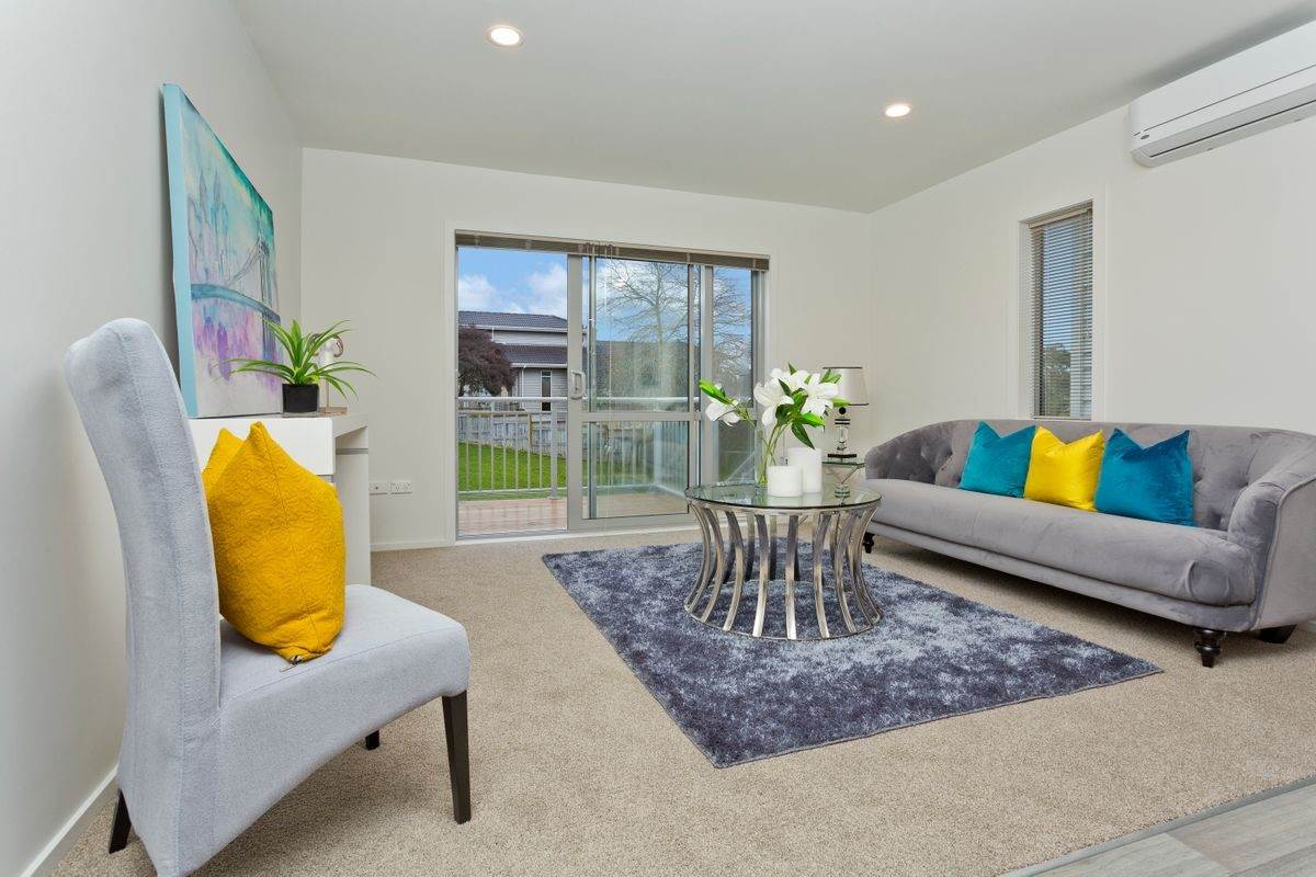 5/4 John Jennings Drive, Oteha, Auckland - Carousel 2