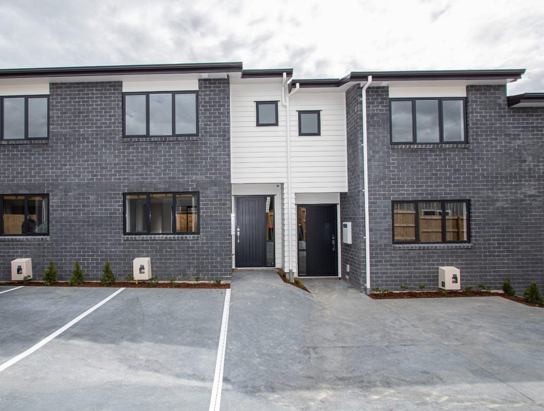 11/10 Charlemont Street, Whitiora, Hamilton - Carousel 13