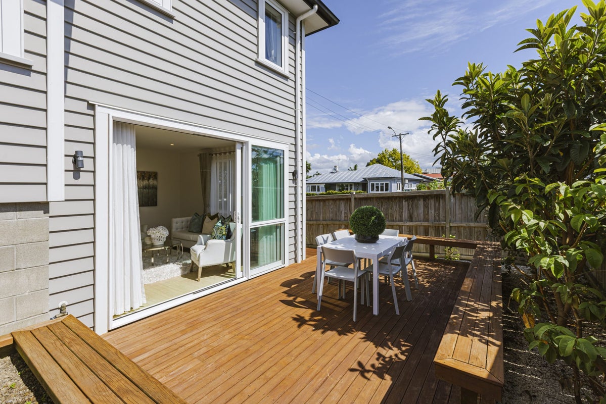 16A Mays Road, Onehunga, Auckland - Carousel 2