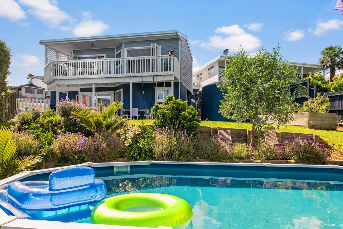 60 Craig Road, Maraetai, Auckland - Carousel 1