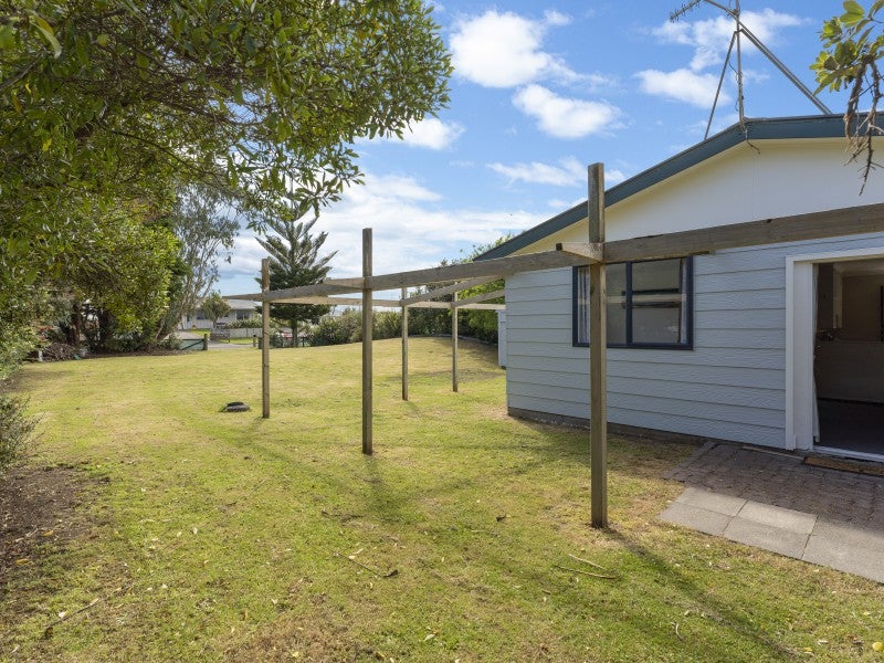 8 Sand Dune Grove, Waikawa Beach, Manakau - Carousel 26