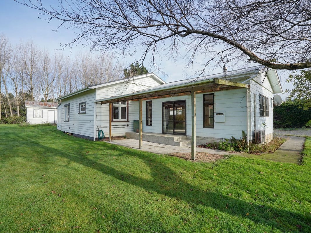 329 Wallacetown Lorneville Highway, Makarewa, Invercargill - Carousel 1