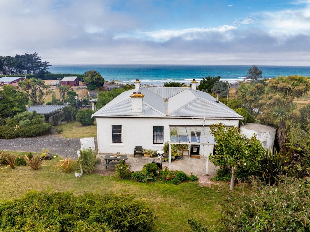 11 Dicksons Road, Kuri Bush, Brighton - Carousel 1