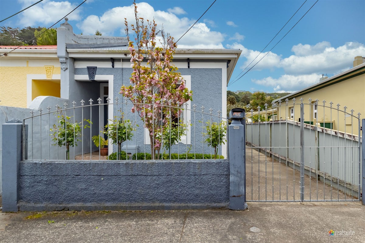 55 Riddlers Crescent, Petone, Lower Hutt - Carousel 16