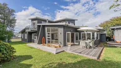 17 Morcom Drive, Cooks Beach - Carousel 1
