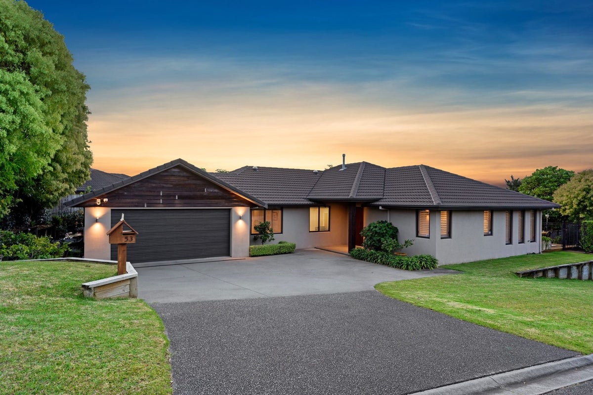 53 Rexford Heights, Pyes Pa, Tauranga - Carousel 2