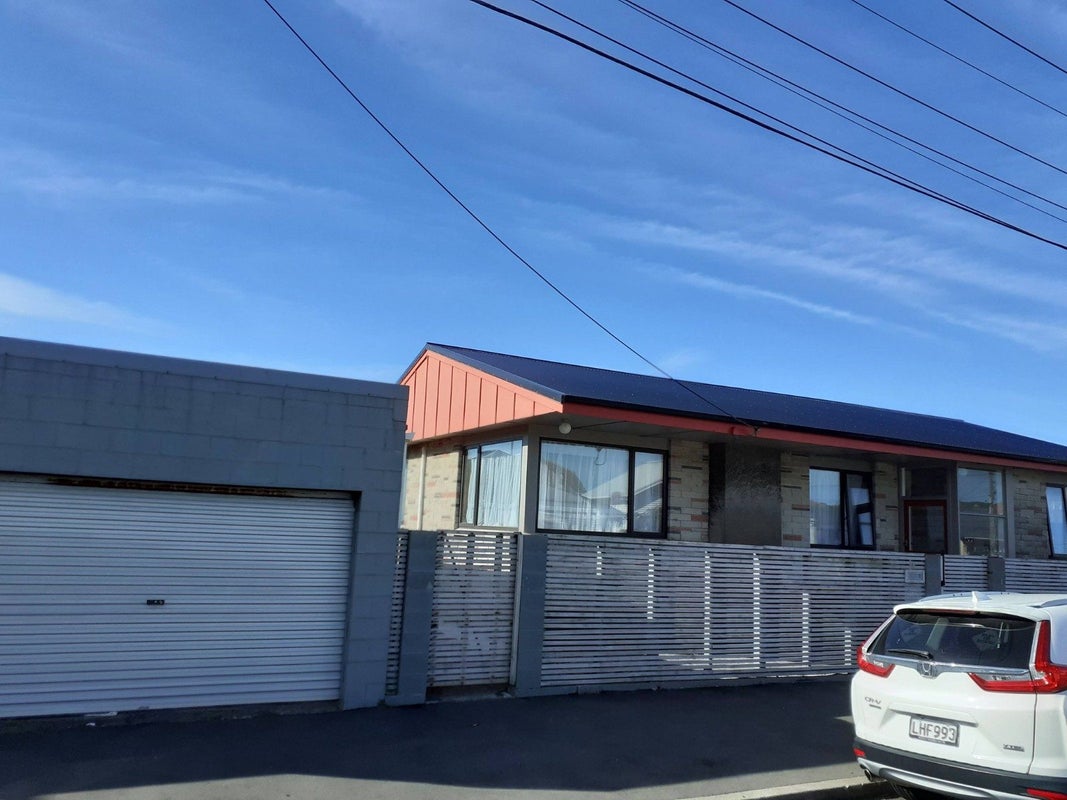 136 Apu Crescent, Lyall Bay, Wellington - Carousel 1