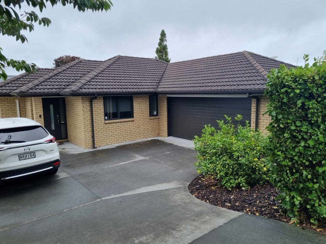 33 Devon Street, Glenholme, Rotorua - Carousel 1