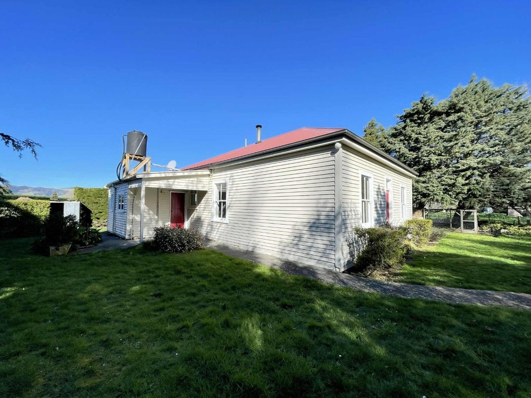 119 Raineys Road, Christchurch - Carousel 16