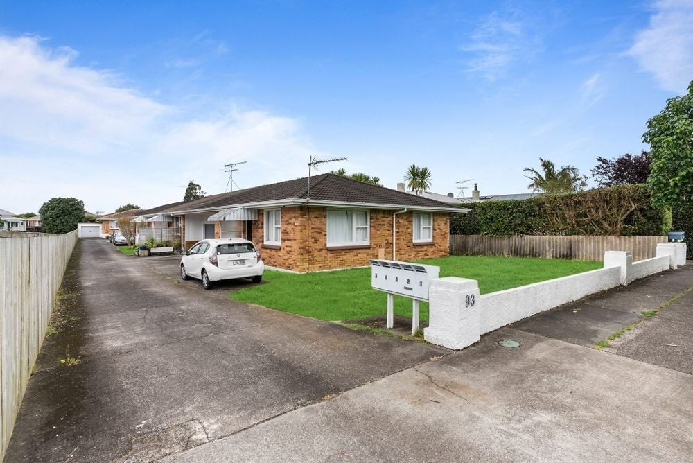 2/93 Symonds Street, Onehunga, Auckland - Carousel 12