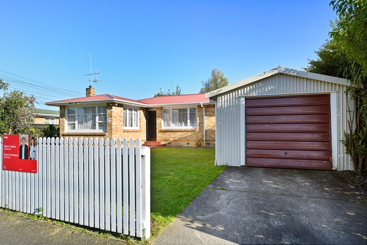 19 Tomin Road, Glenview, Hamilton - Carousel 2