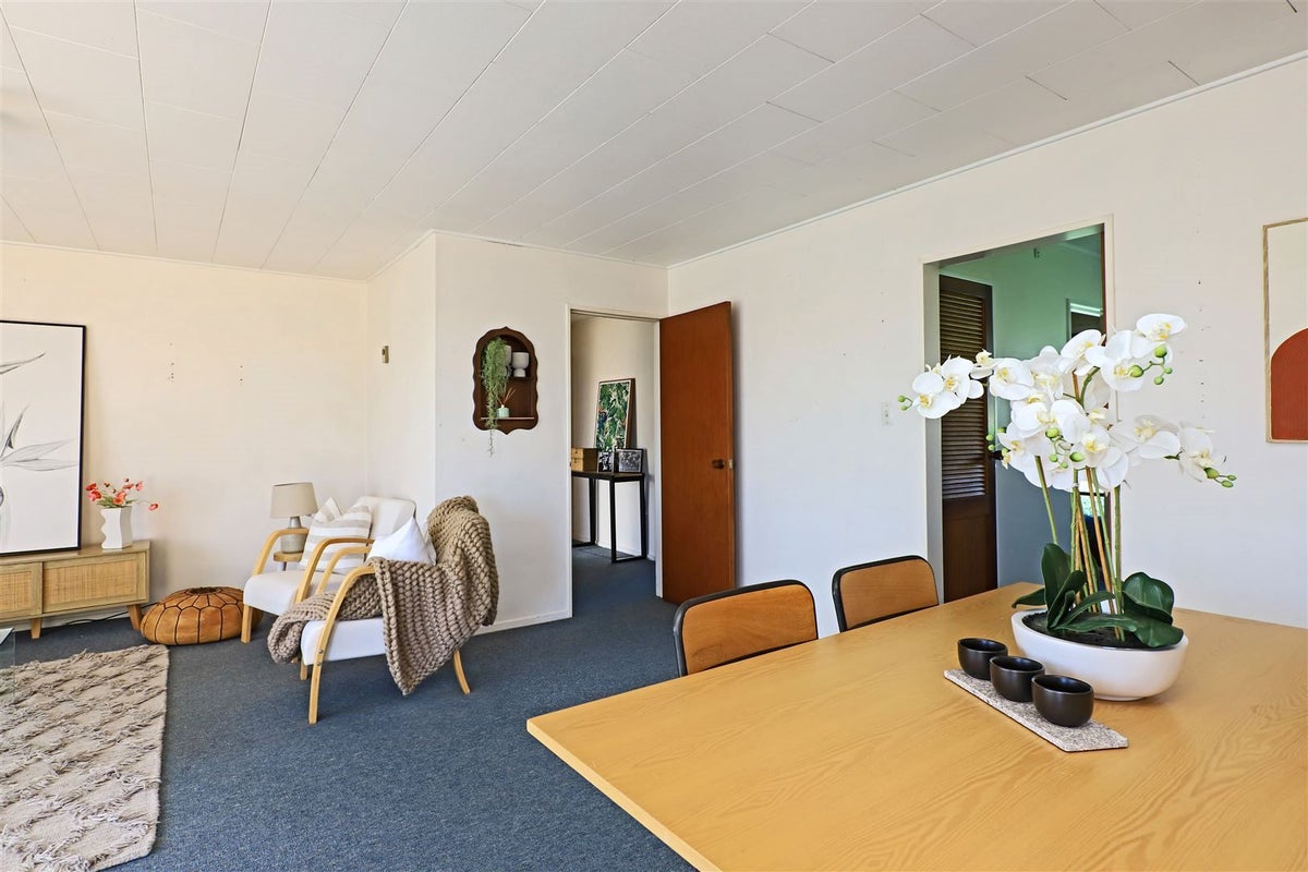 2/303 Sylvan Road, Parkvale, Hastings - Carousel 1