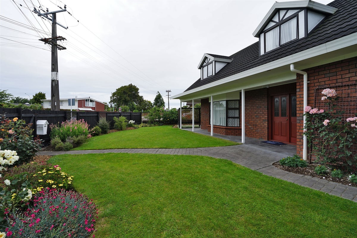 5 Berkley Avenue, Hillcrest, Hamilton - Carousel 1
