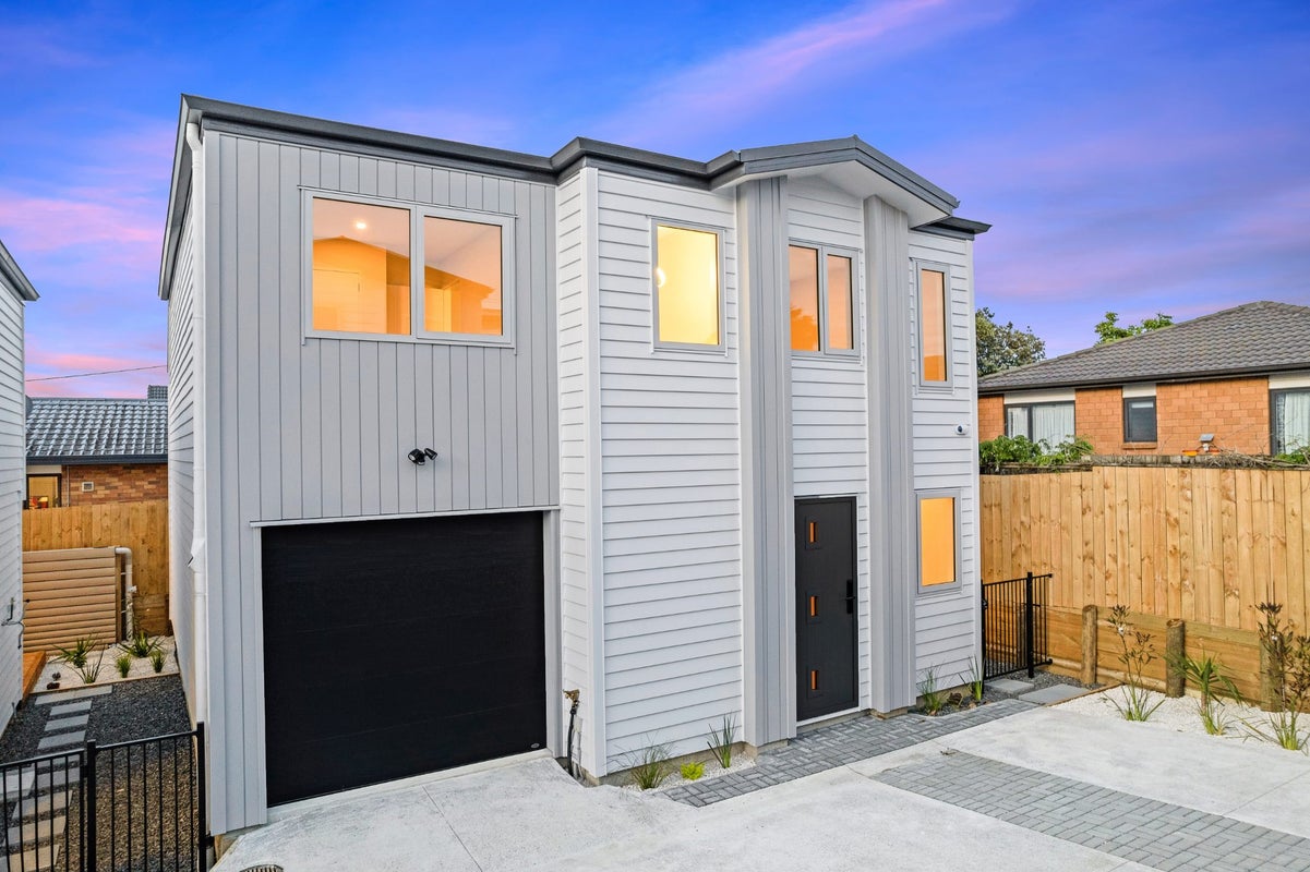232 Whitney Street, Blockhouse Bay, Auckland - Carousel 2