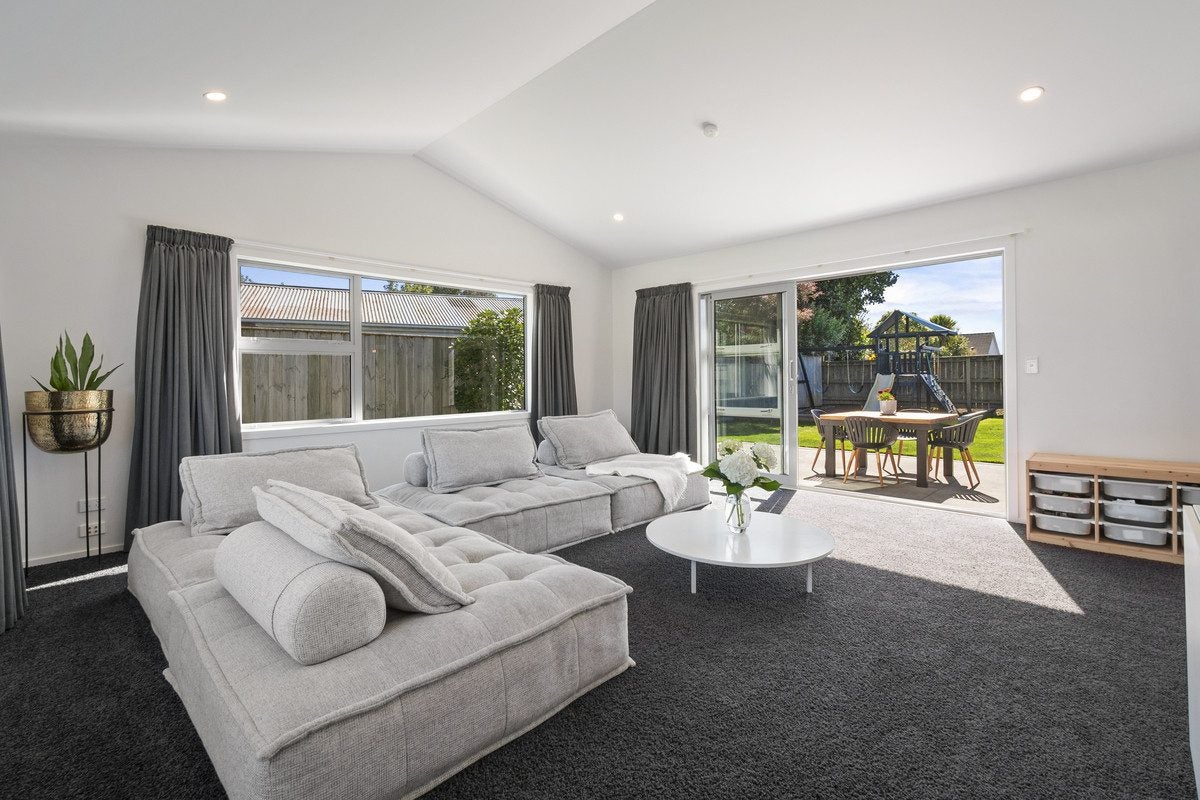 6 Waimarama Court, Roslyn, Palmerston North - Carousel 2