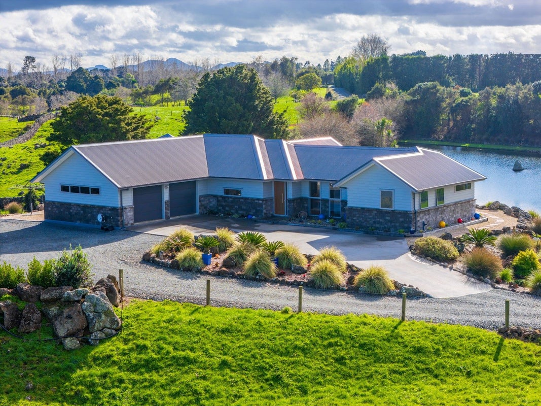 208 Tatton Road, Whangarei - Carousel 1